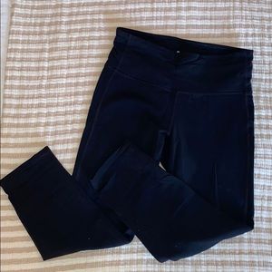 Athleta High Rise Chaturanga Capri Leggings